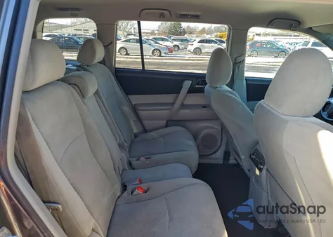 2011 Toyota Highlander Base from USA, damaged, VIN 5TDBK3EH3BS072328